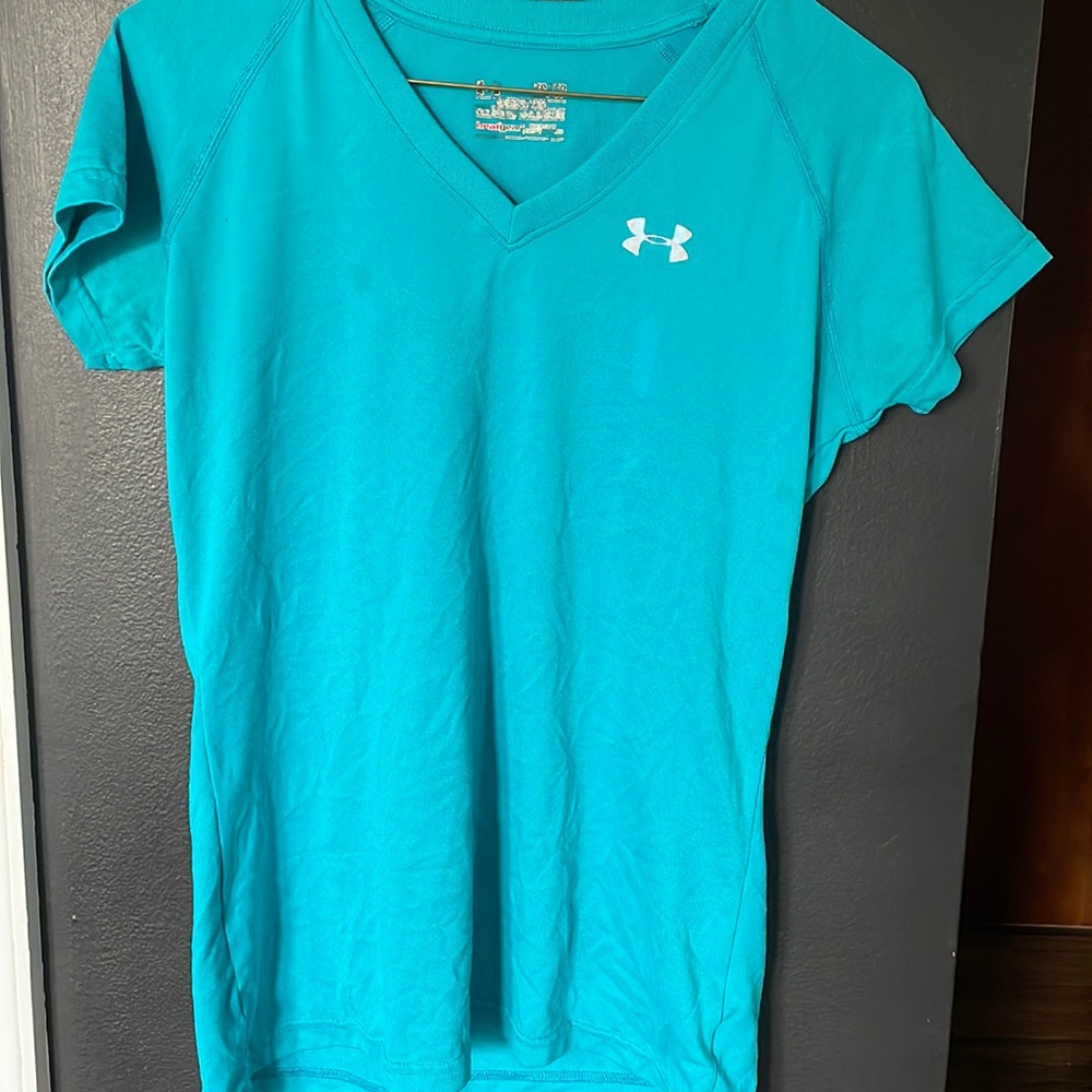 Blue under armor v neck tshirt